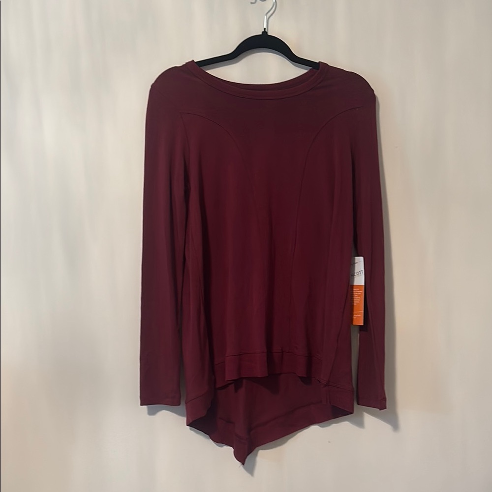 NWT Southcott Women's Burgundy Long Sleeve Top